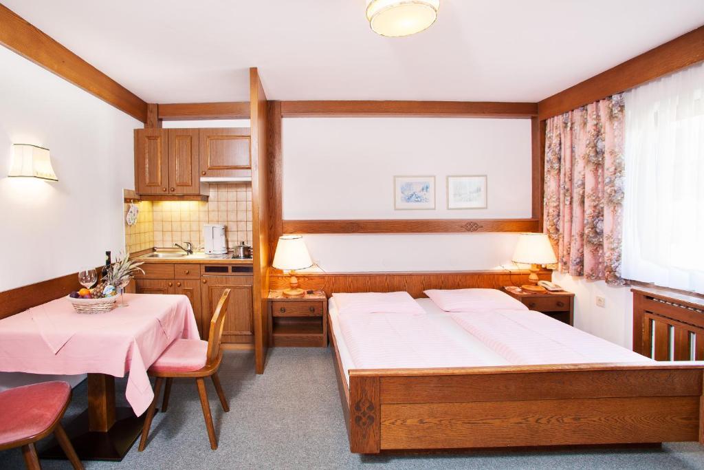 Johannahof Appartements Kaprun Oda fotoğraf